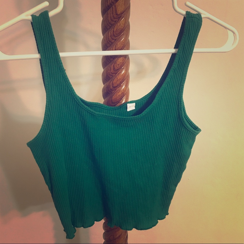 Green crop tank top